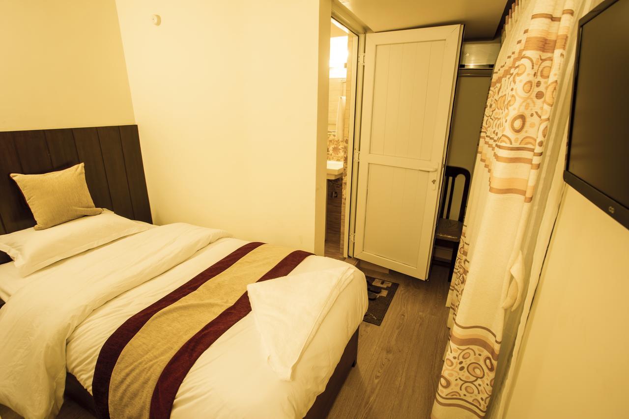Kathmandu Merry Hotel Экстерьер фото